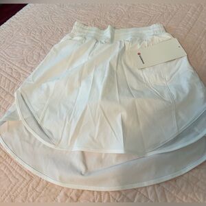 NWOT Lululemon Hotty Hot White Skirt